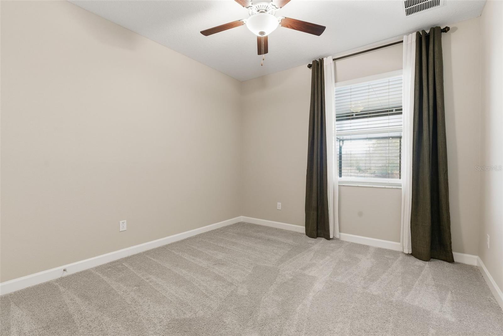 Image 17 of 53 For 8553 Savory Walk Drive