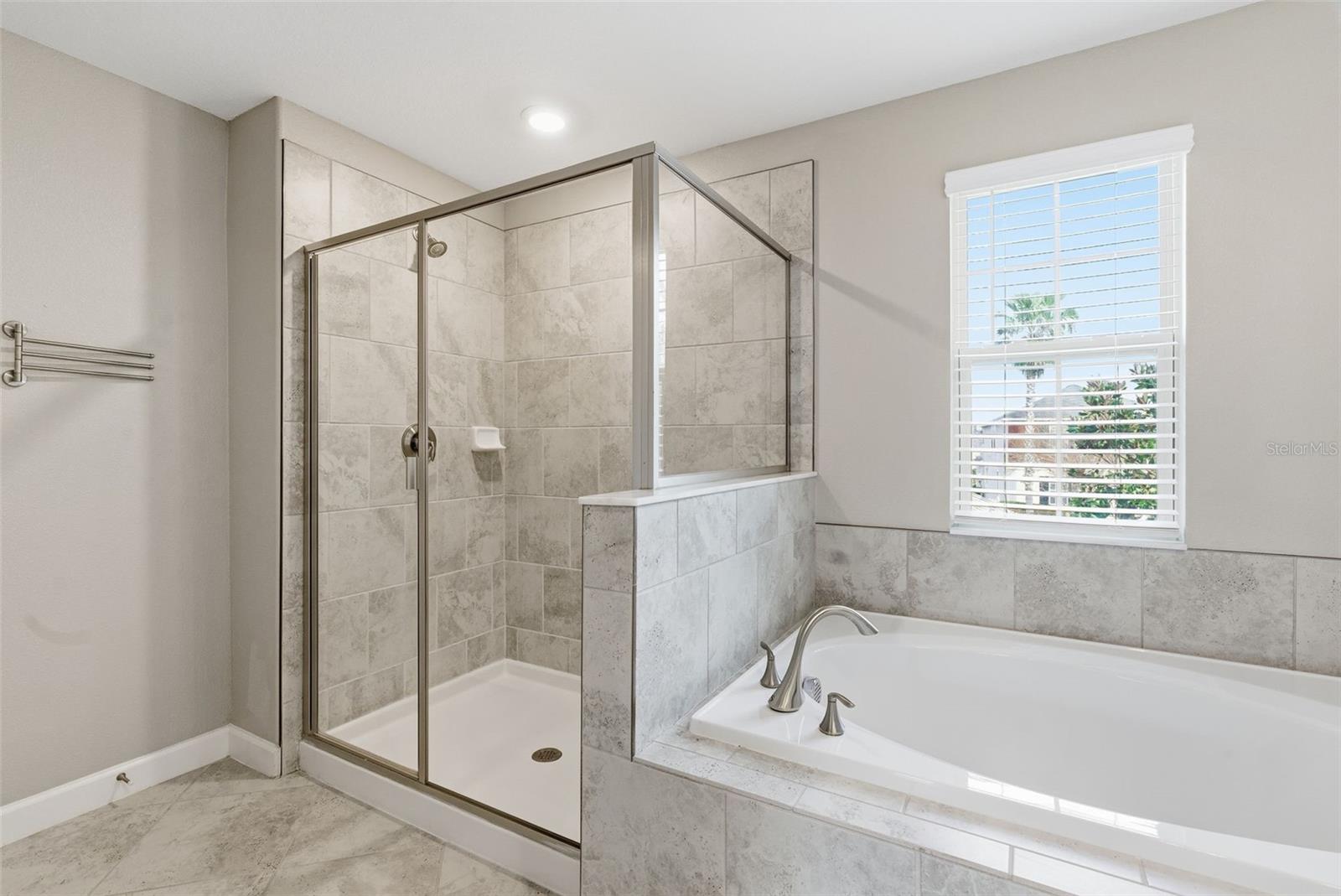 Image 28 of 53 For 8553 Savory Walk Drive