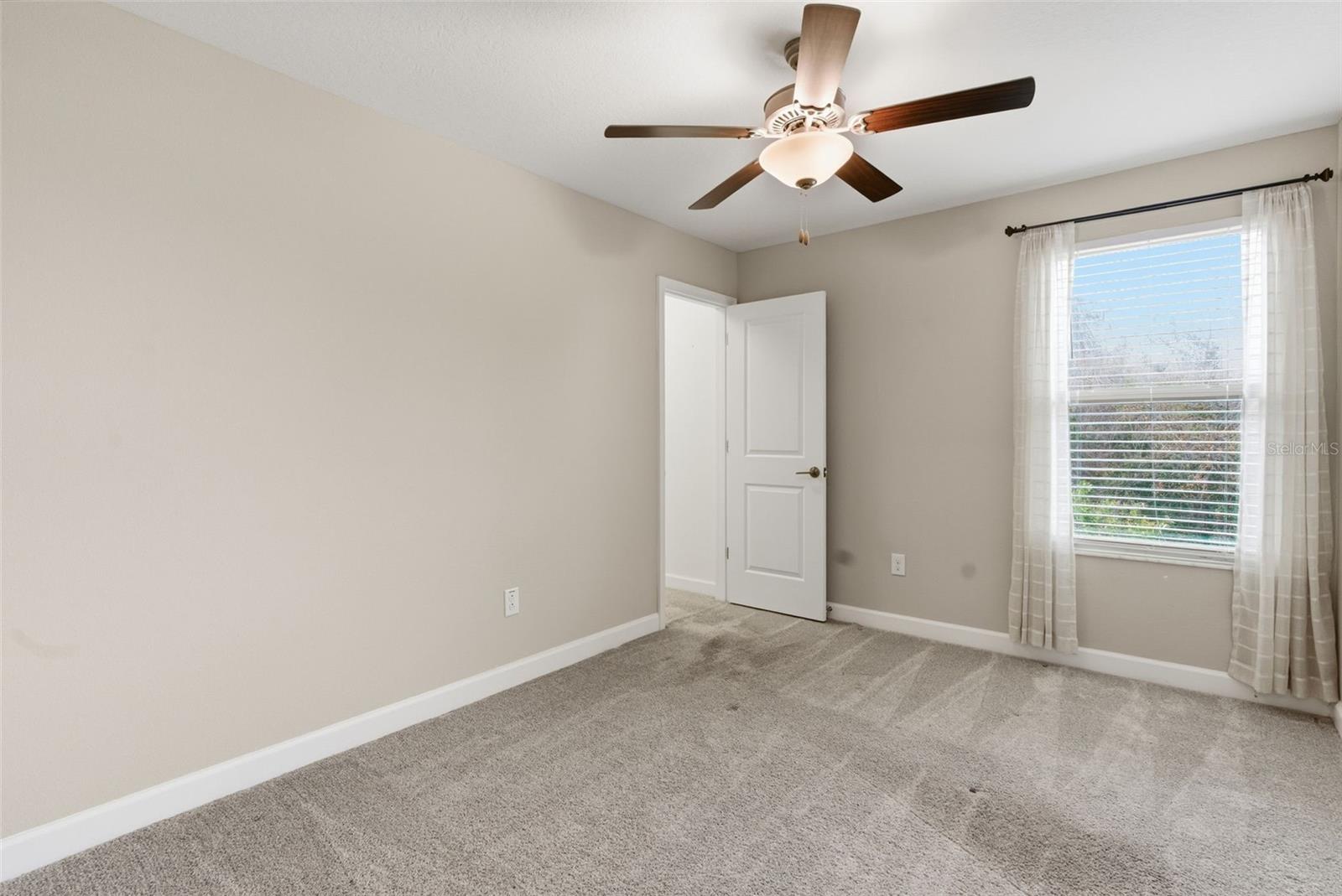 Image 30 of 53 For 8553 Savory Walk Drive