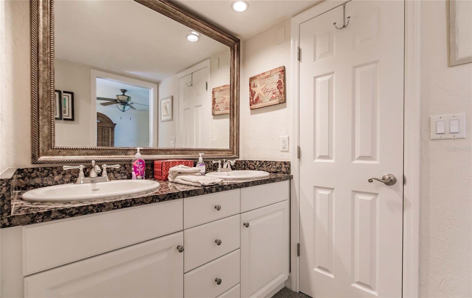 Image 24 of 29 For 1205 Peppertree Drive 232