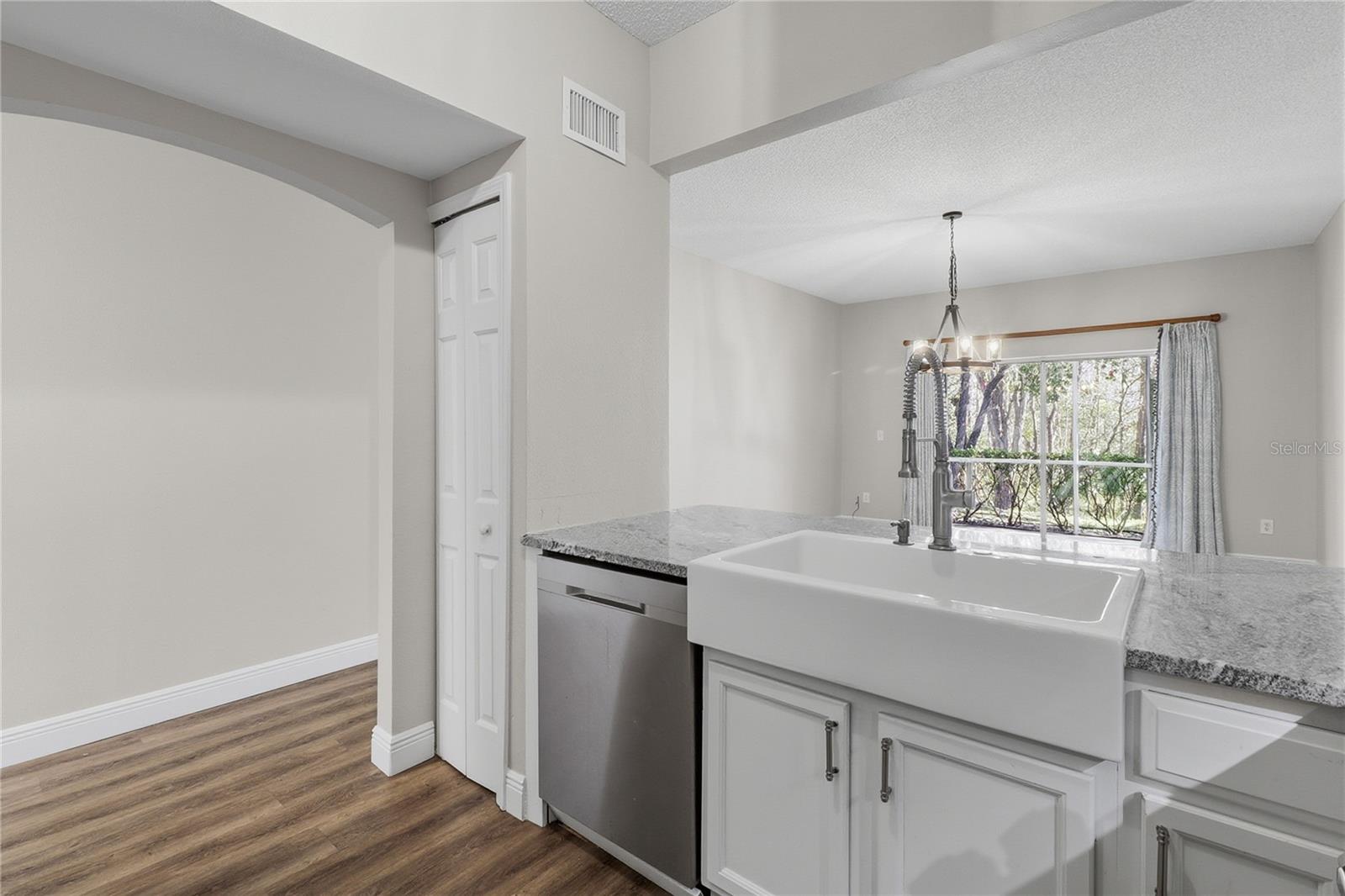 Image 10 of 32 For 18133 Paradise Point Drive