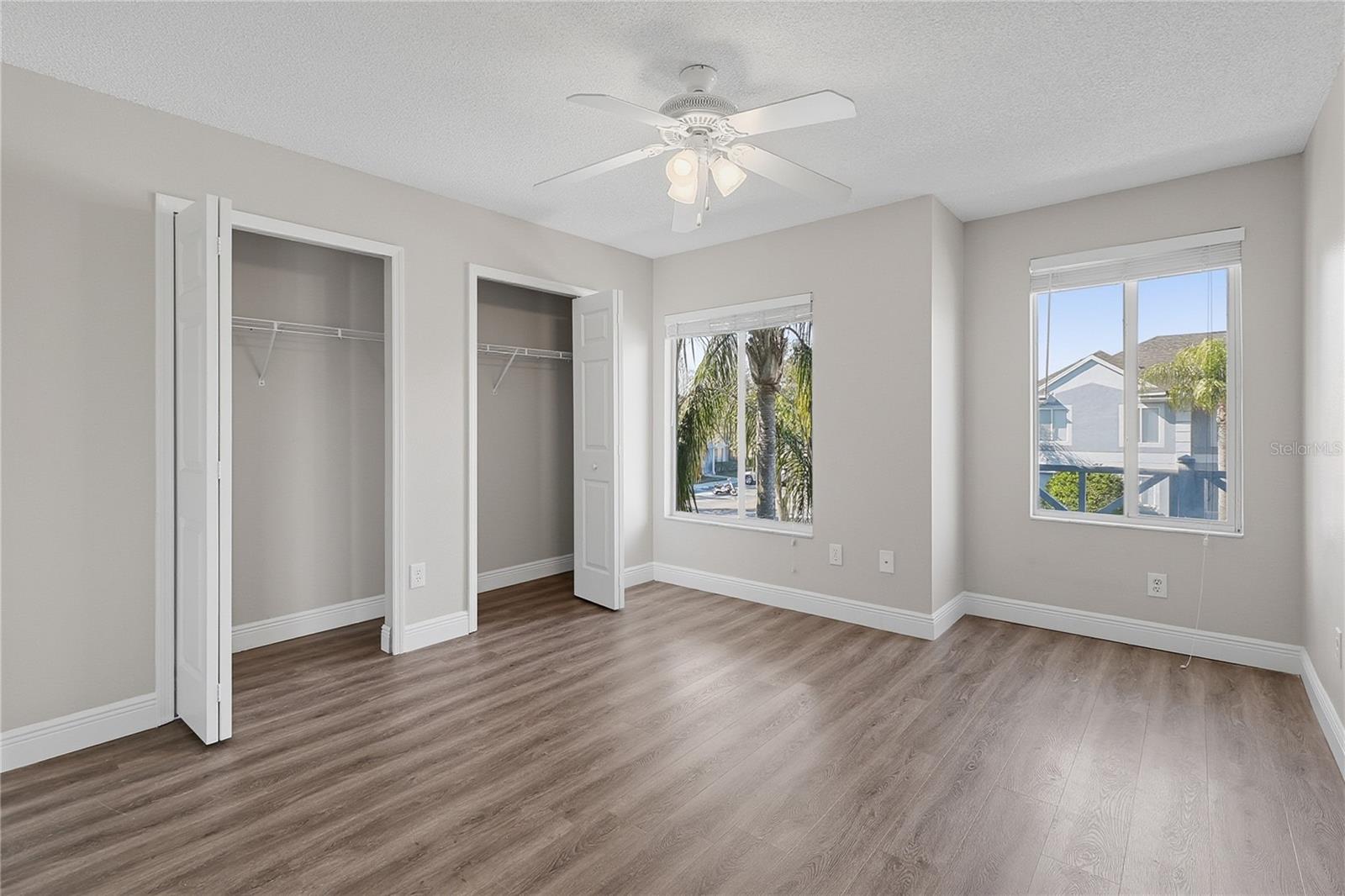 Image 16 of 32 For 18133 Paradise Point Drive