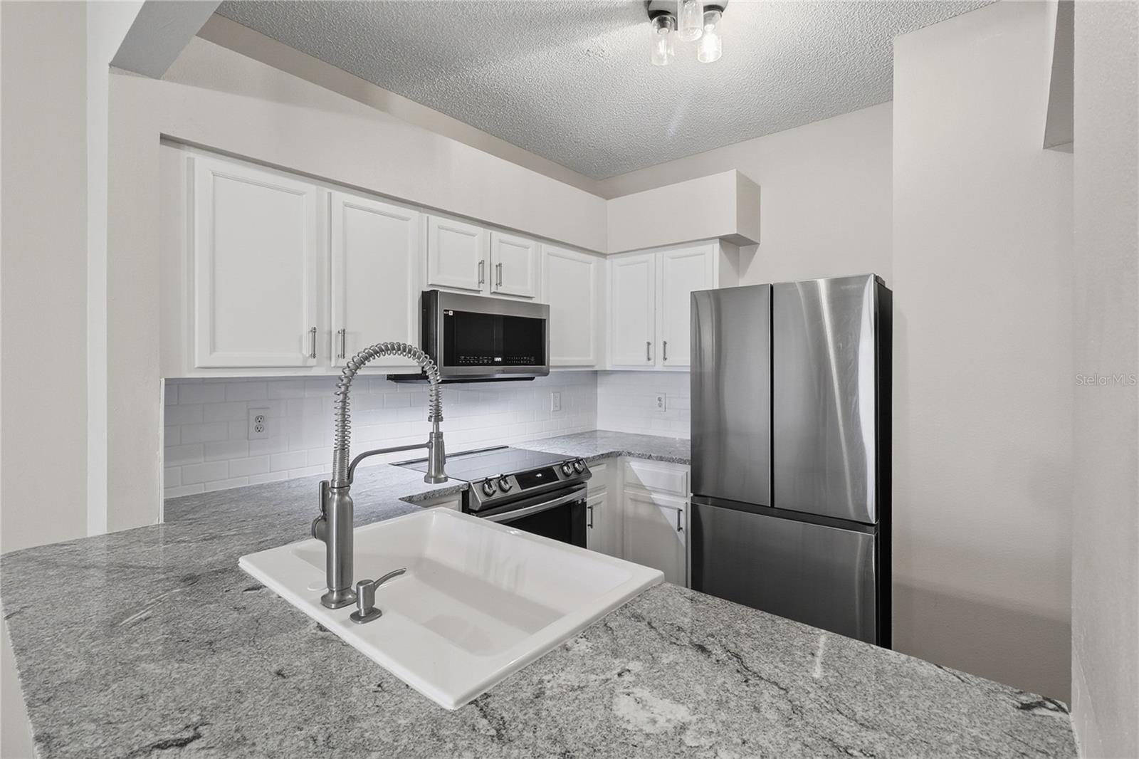 Image 5 of 32 For 18133 Paradise Point Drive