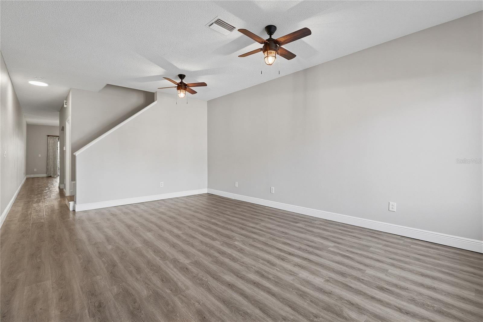 Image 6 of 32 For 18133 Paradise Point Drive