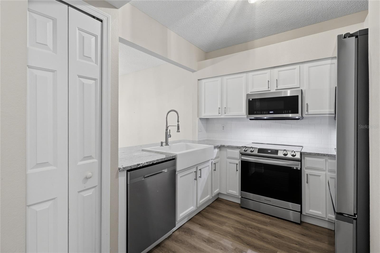 Image 9 of 32 For 18133 Paradise Point Drive