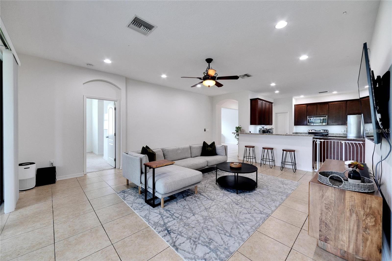 Image 10 of 47 For 307 Star Shell Drive