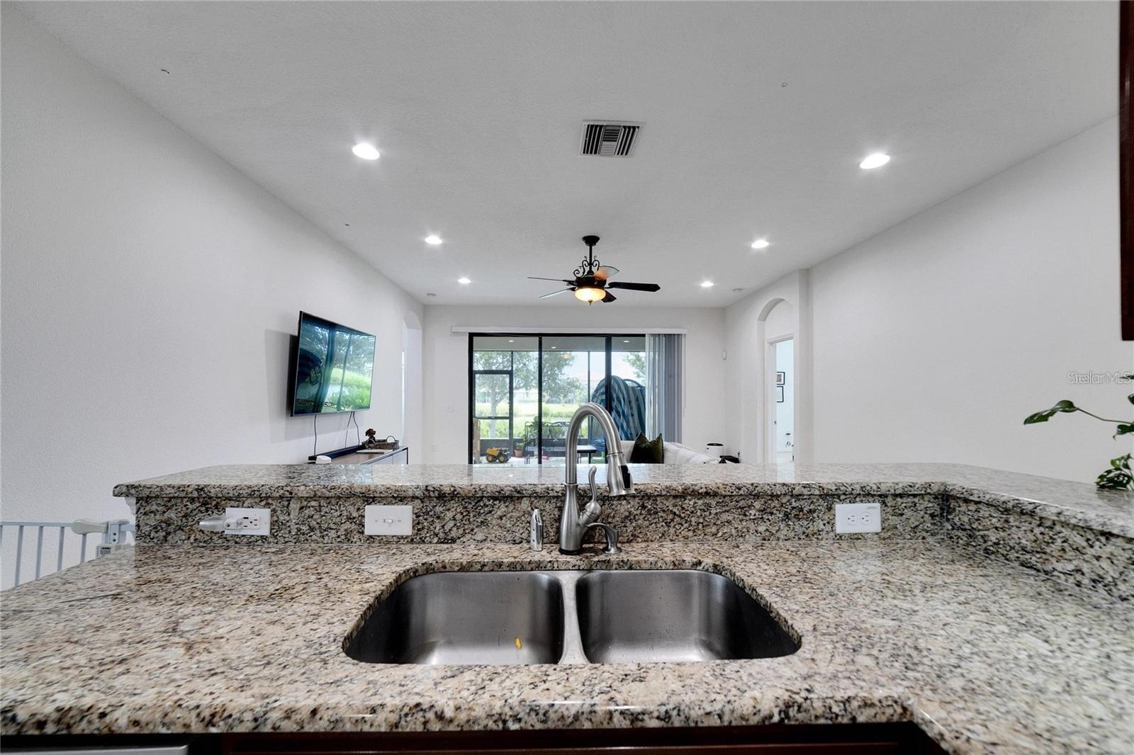 Image 23 of 47 For 307 Star Shell Drive