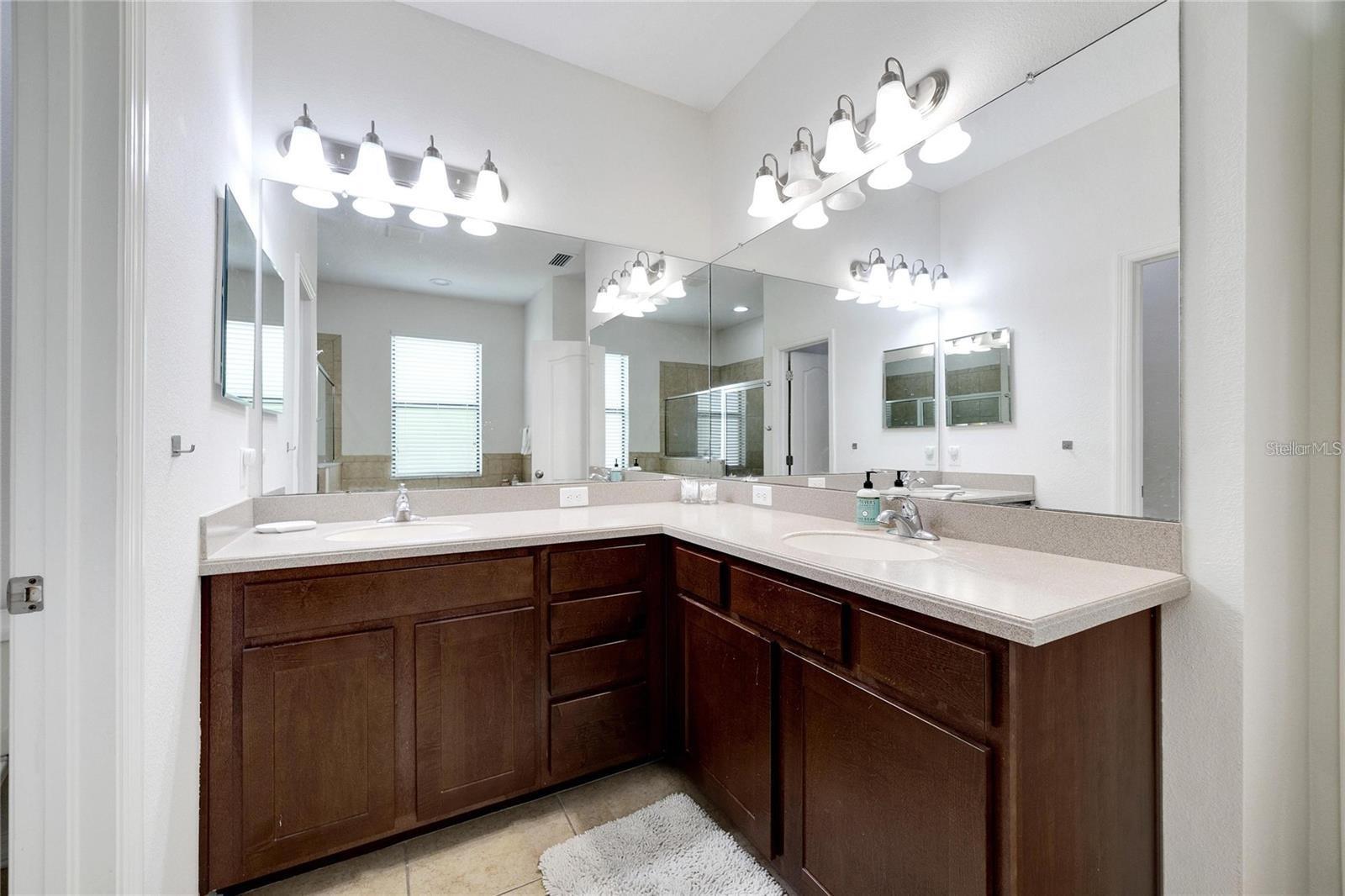 Image 29 of 47 For 307 Star Shell Drive