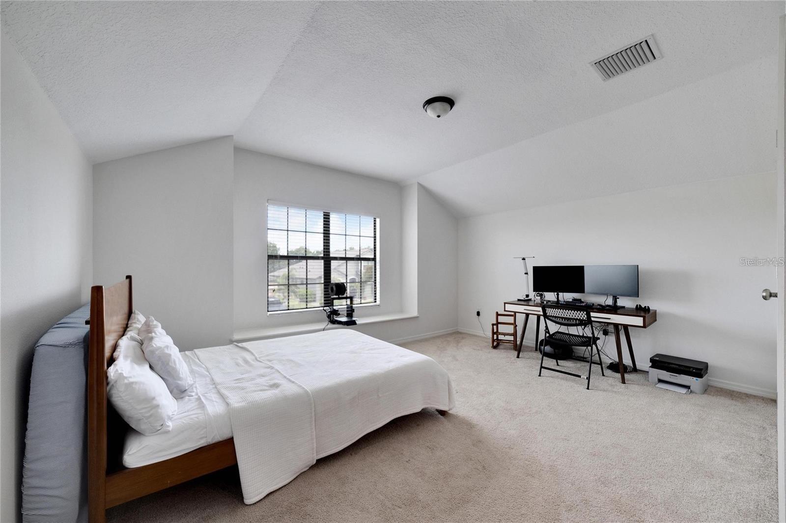 Image 41 of 47 For 307 Star Shell Drive