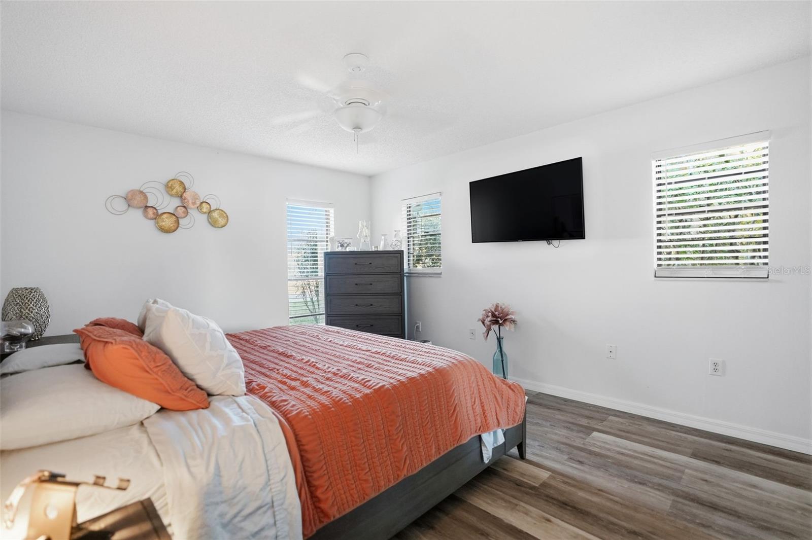 Image 20 of 29 For 9206 Belvedere Street