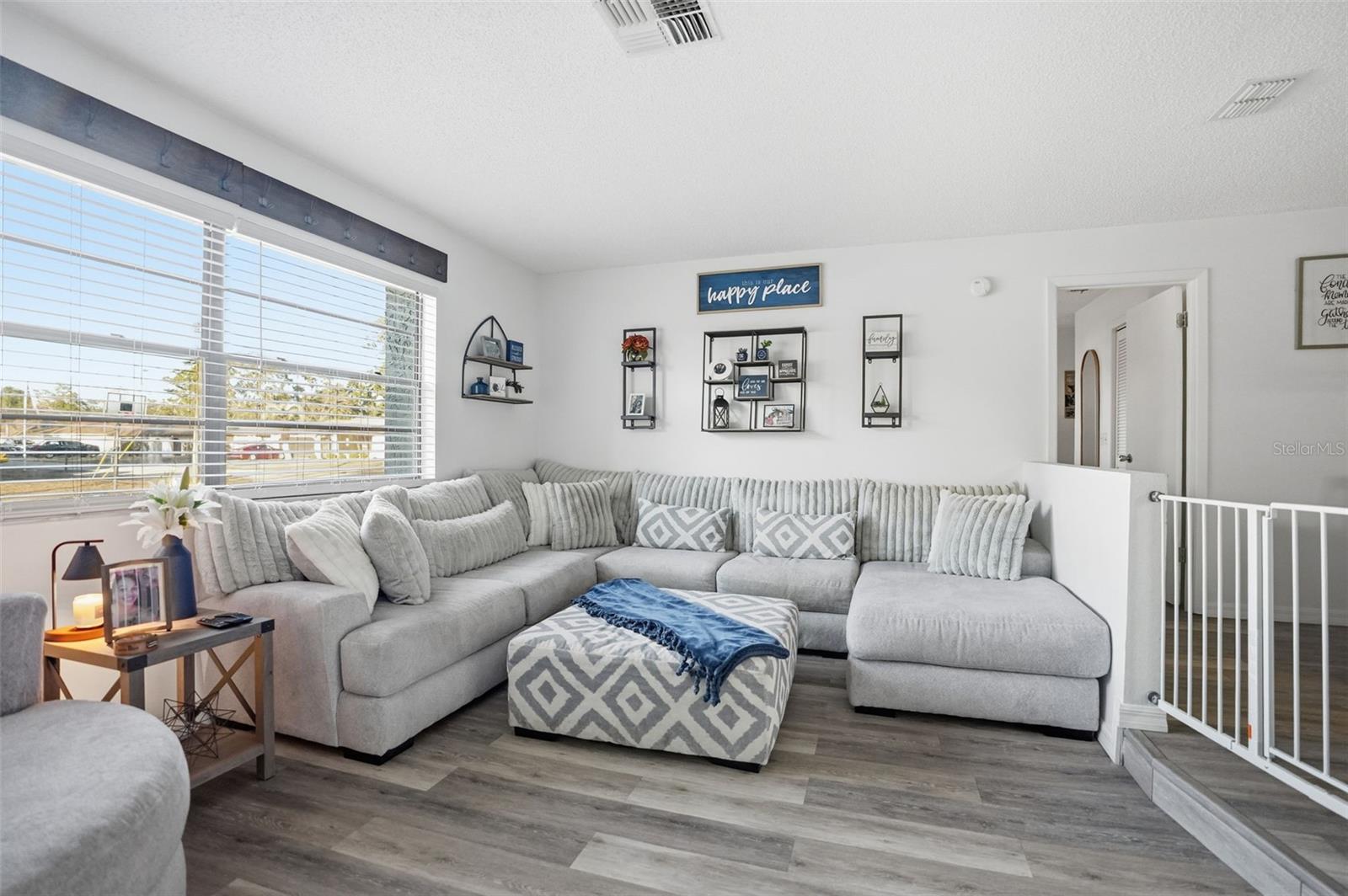 Image 4 of 29 For 9206 Belvedere Street