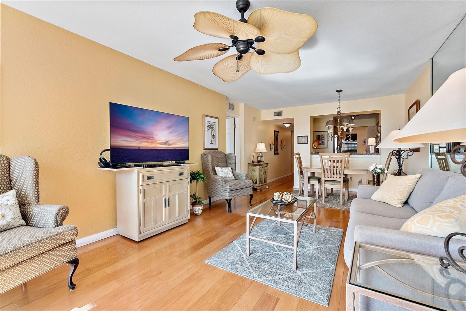 Image 12 of 48 For 6021 Bahia Del Mar Circle 234