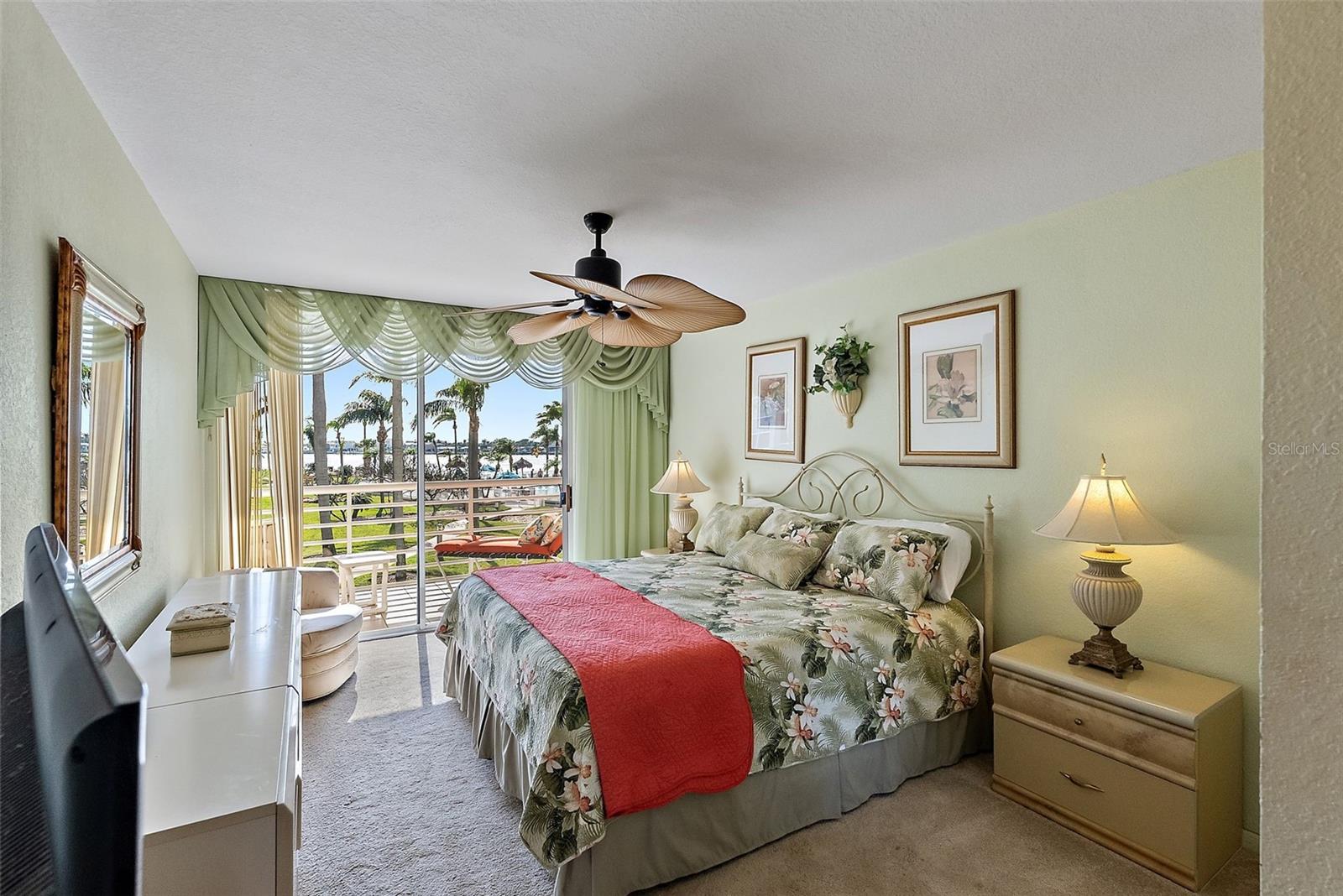 Image 14 of 48 For 6021 Bahia Del Mar Circle 234