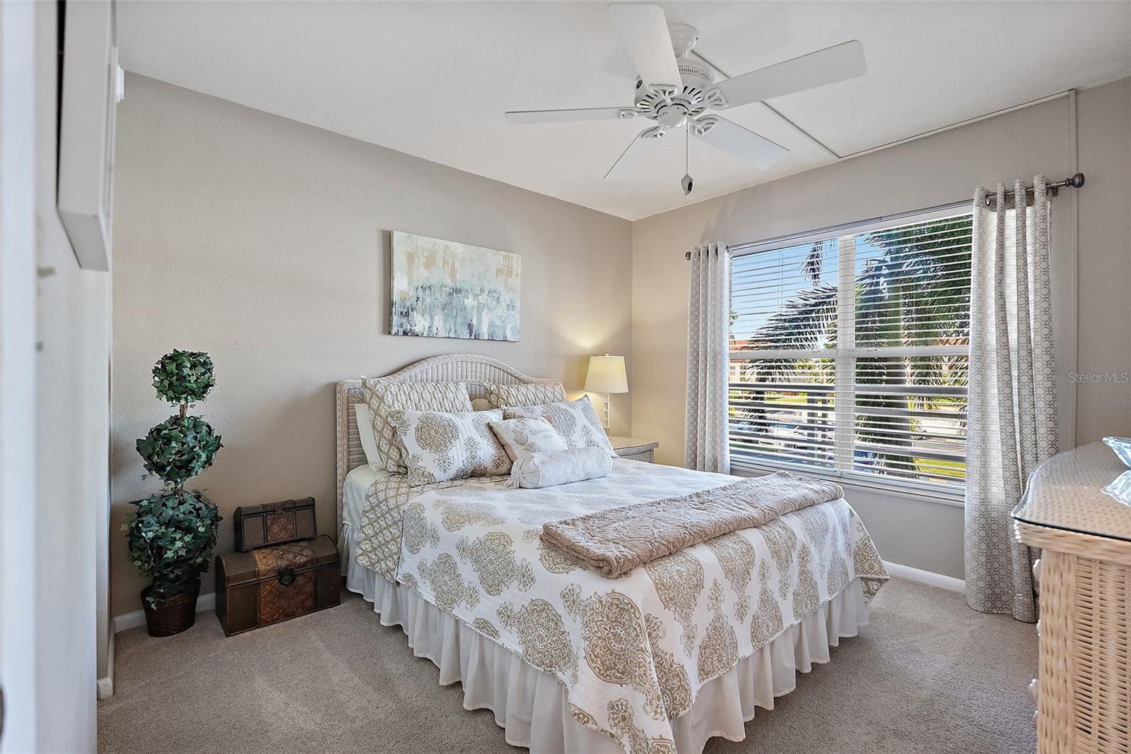 Image 18 of 48 For 6021 Bahia Del Mar Circle 234