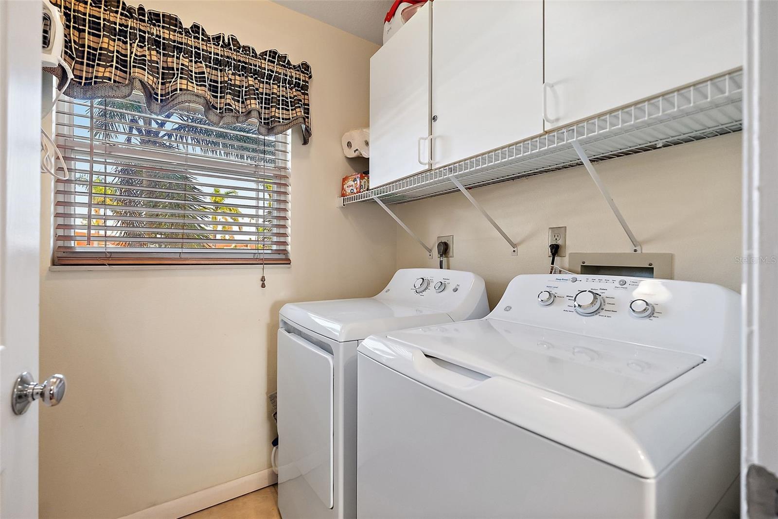 Image 21 of 48 For 6021 Bahia Del Mar Circle 234