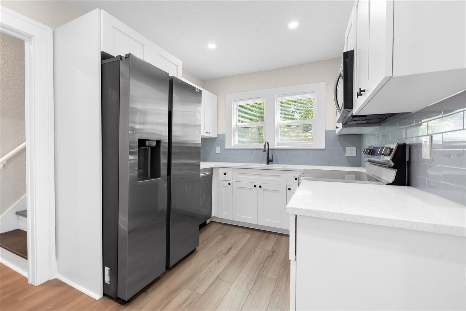 Image 7 of 15 For 781 31st Avenue N