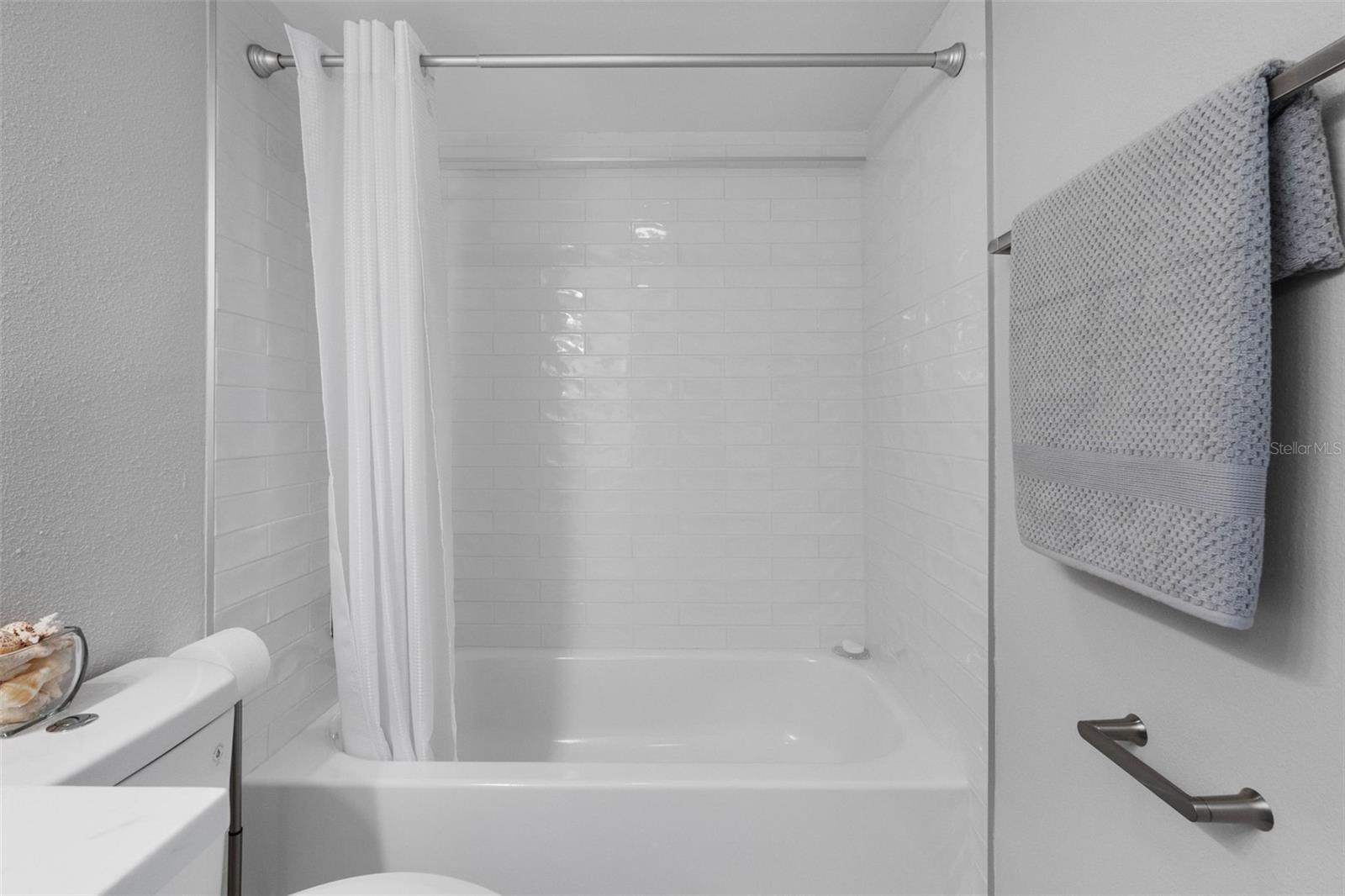 Image 19 of 42 For 1401 Gulf Boulevard 111