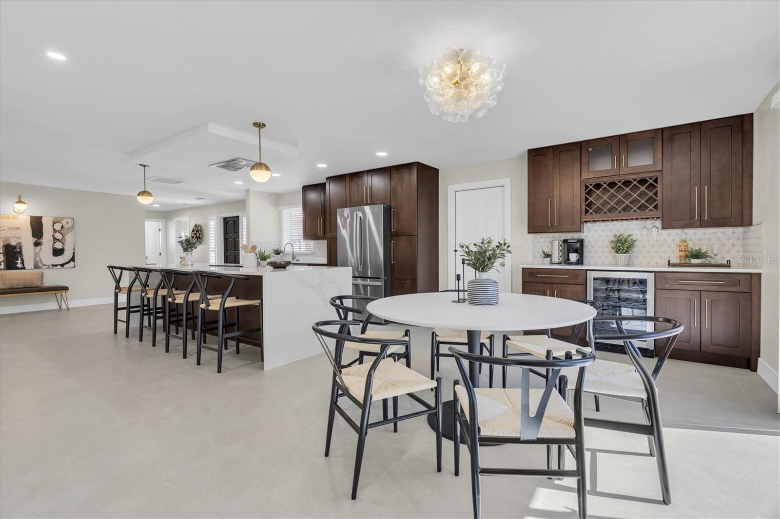 Listing photo id 8 for 10100 Paradise Boulevard