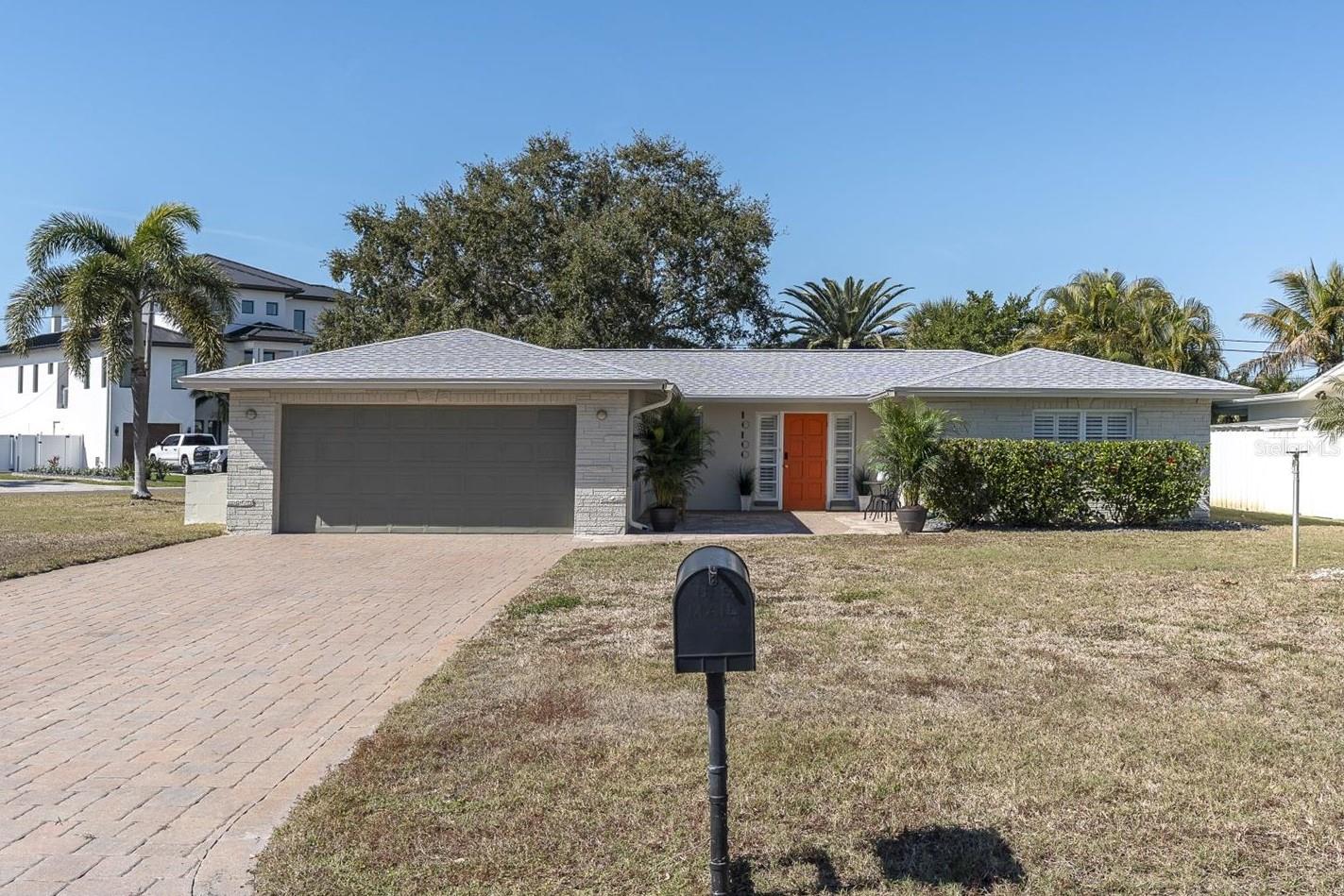 Listing photo id 34 for 10100 Paradise Boulevard