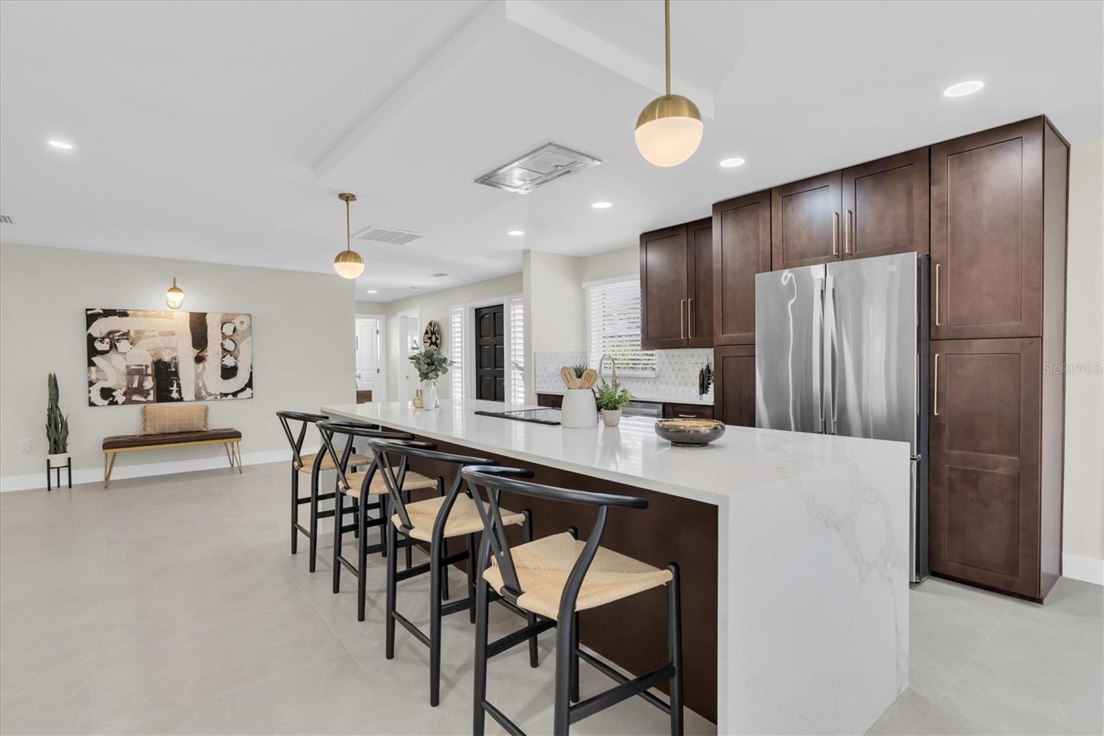 Listing photo id 3 for 10100 Paradise Boulevard