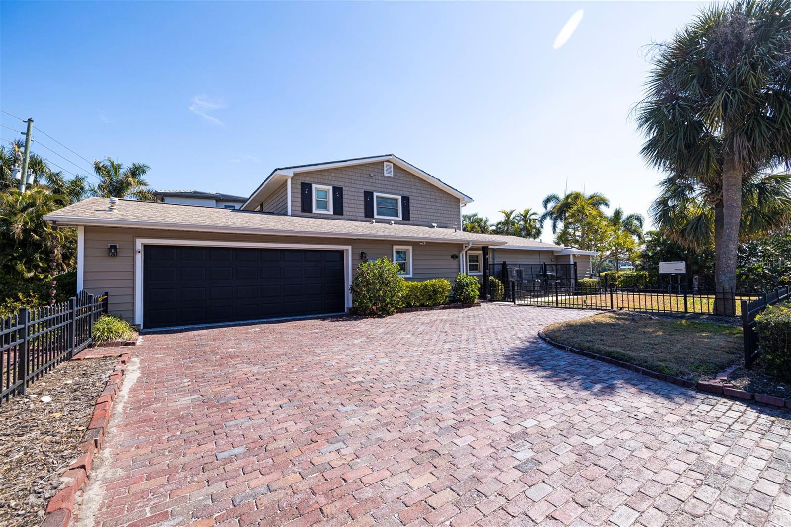 Image 12 of 22 For 1392 Monterey Boulevard Ne