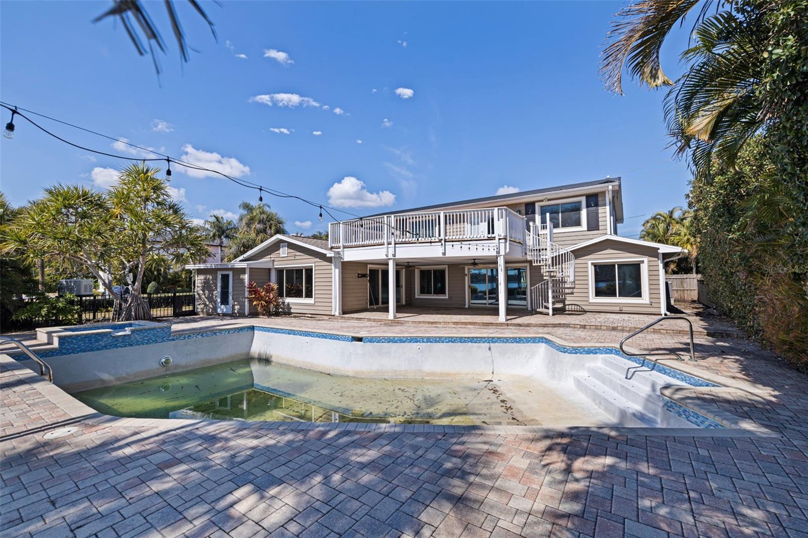 Image 15 of 22 For 1392 Monterey Boulevard Ne