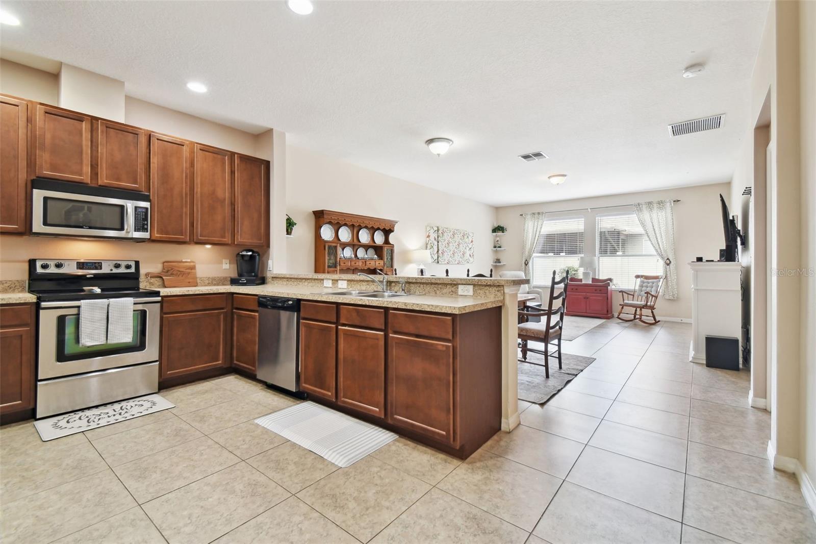 Image 8 of 32 For 2211 Barracuda Court