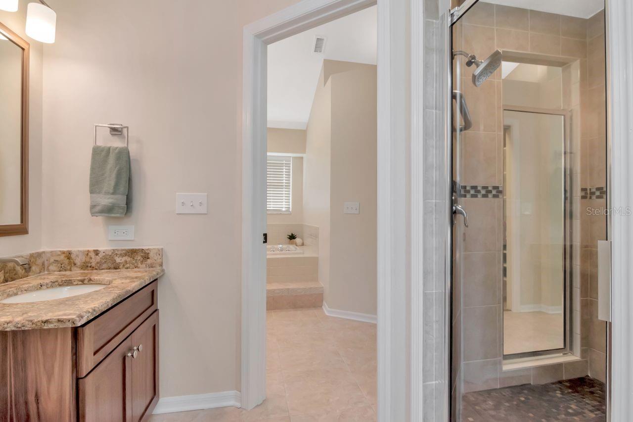 Image 34 of 70 For 889 Crestridge Circle