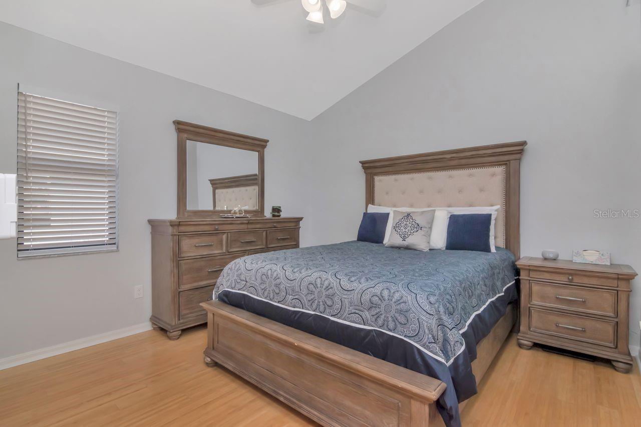 Image 38 of 70 For 889 Crestridge Circle