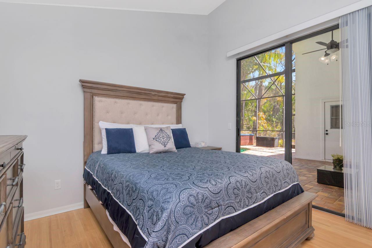 Image 39 of 70 For 889 Crestridge Circle