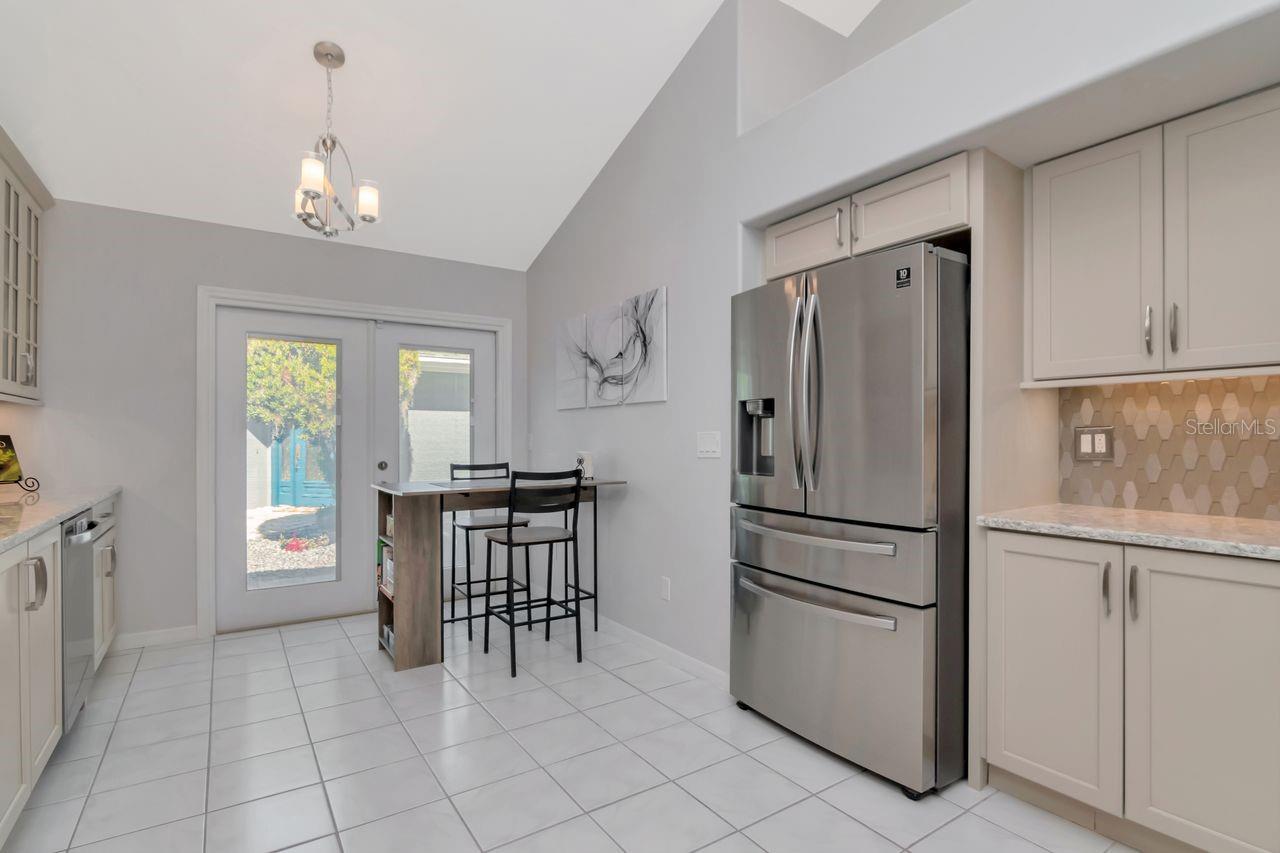 Image 43 of 70 For 889 Crestridge Circle