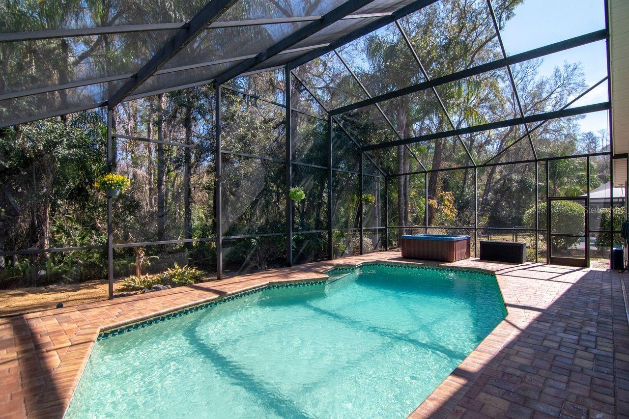 Image 52 of 70 For 889 Crestridge Circle