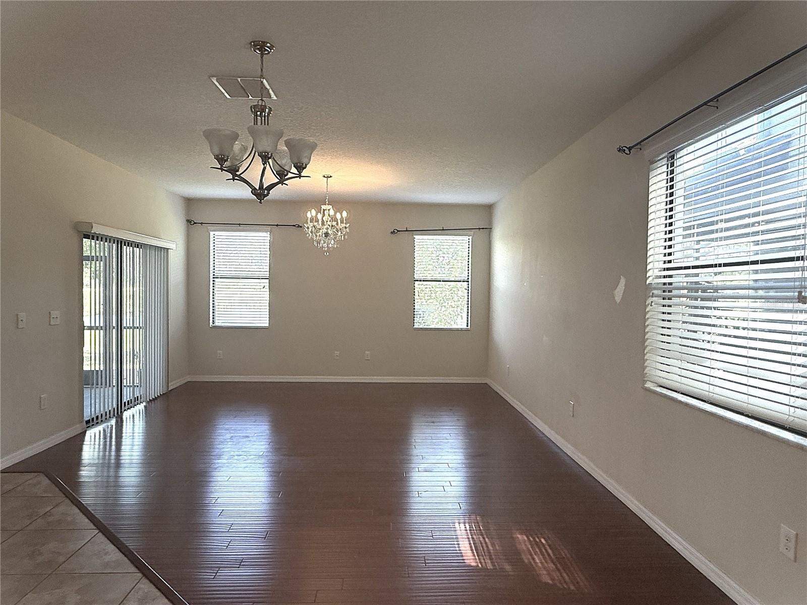 Image 15 of 42 For 1227 Ballard Green Place