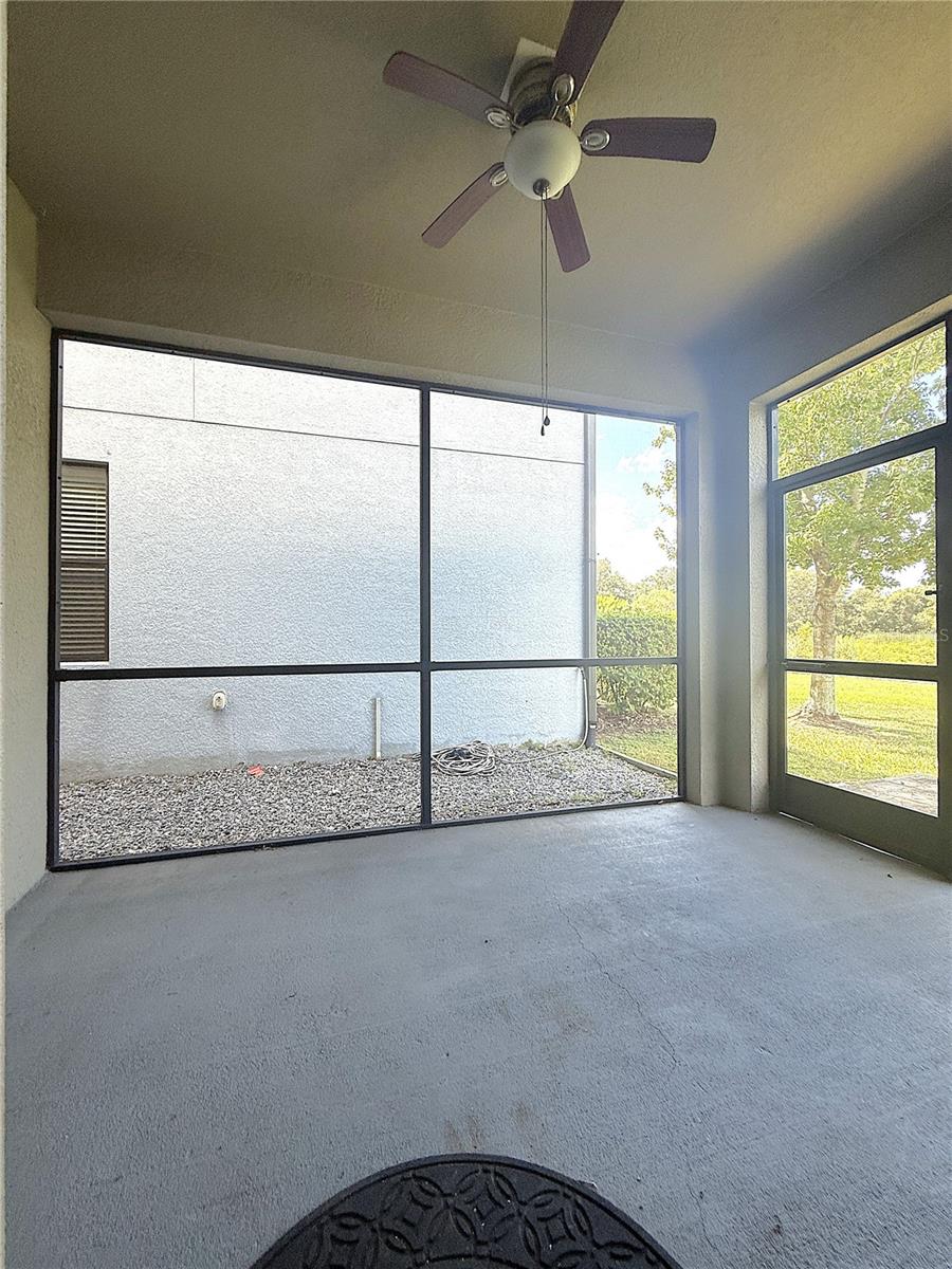 Image 16 of 42 For 1227 Ballard Green Place