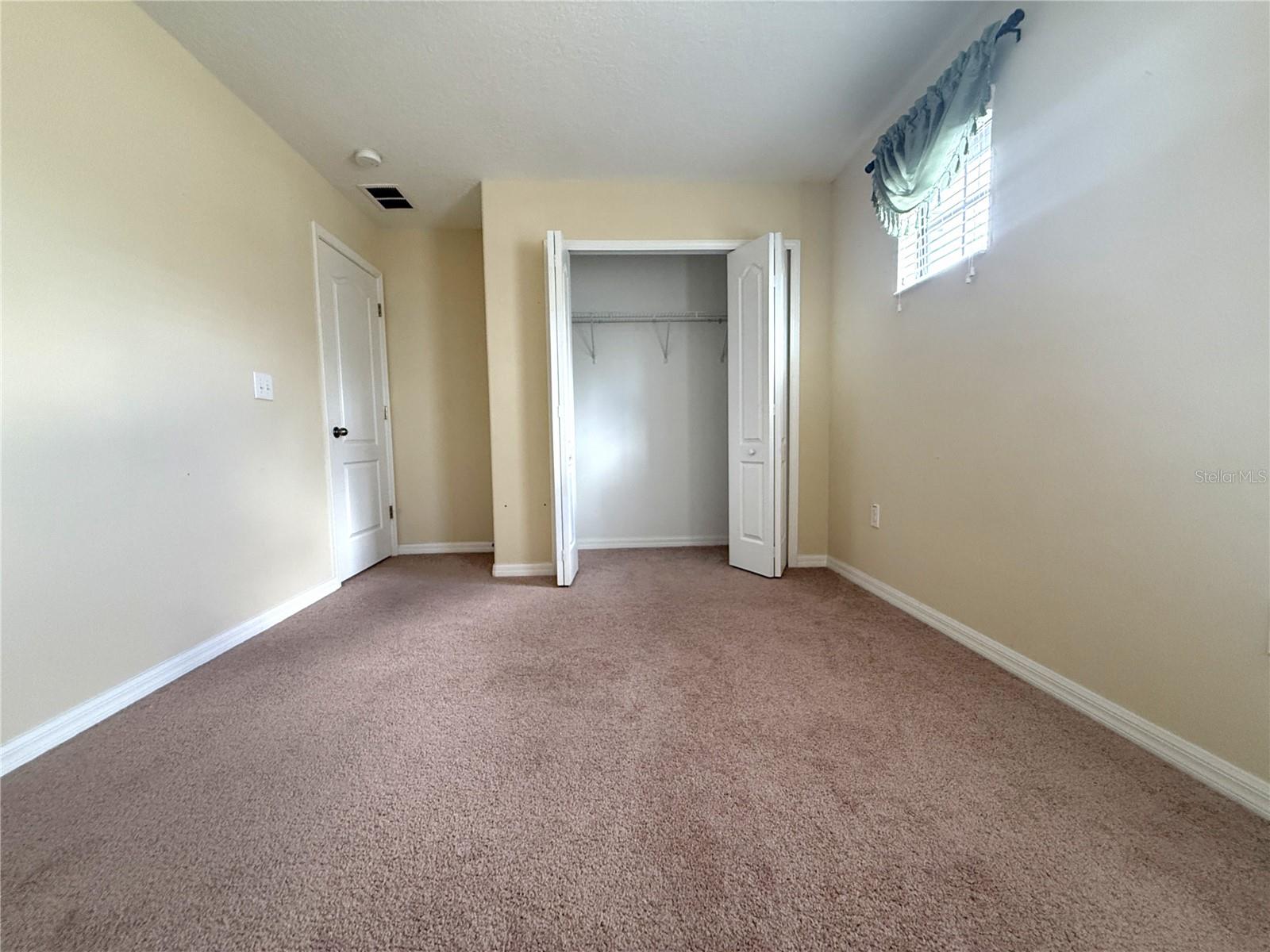 Image 22 of 42 For 1227 Ballard Green Place