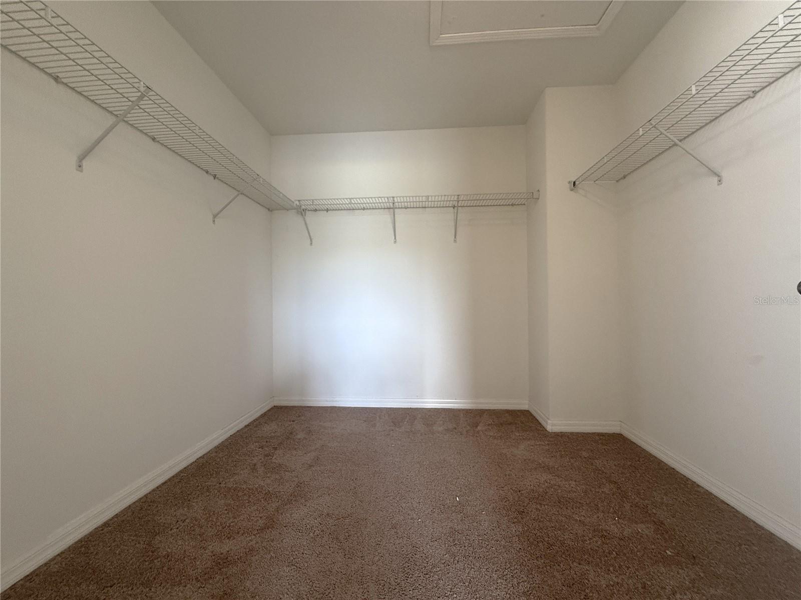 Image 30 of 42 For 1227 Ballard Green Place