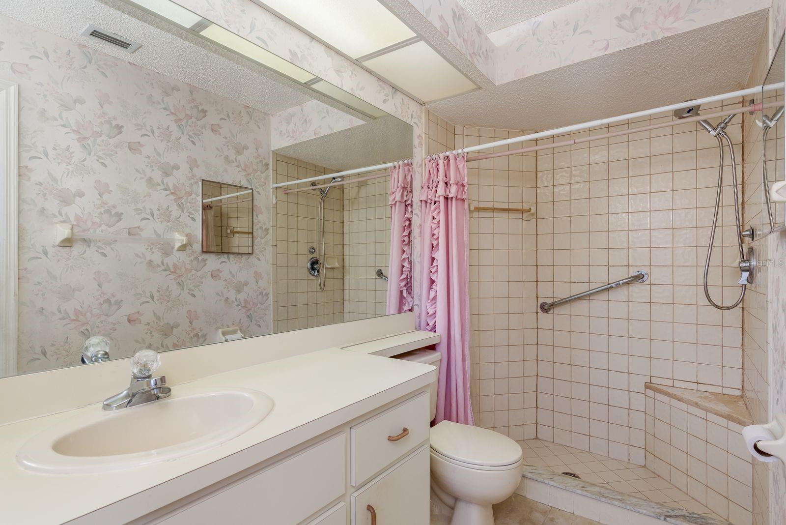 Image 18 of 31 For 10933 Belmont Drive