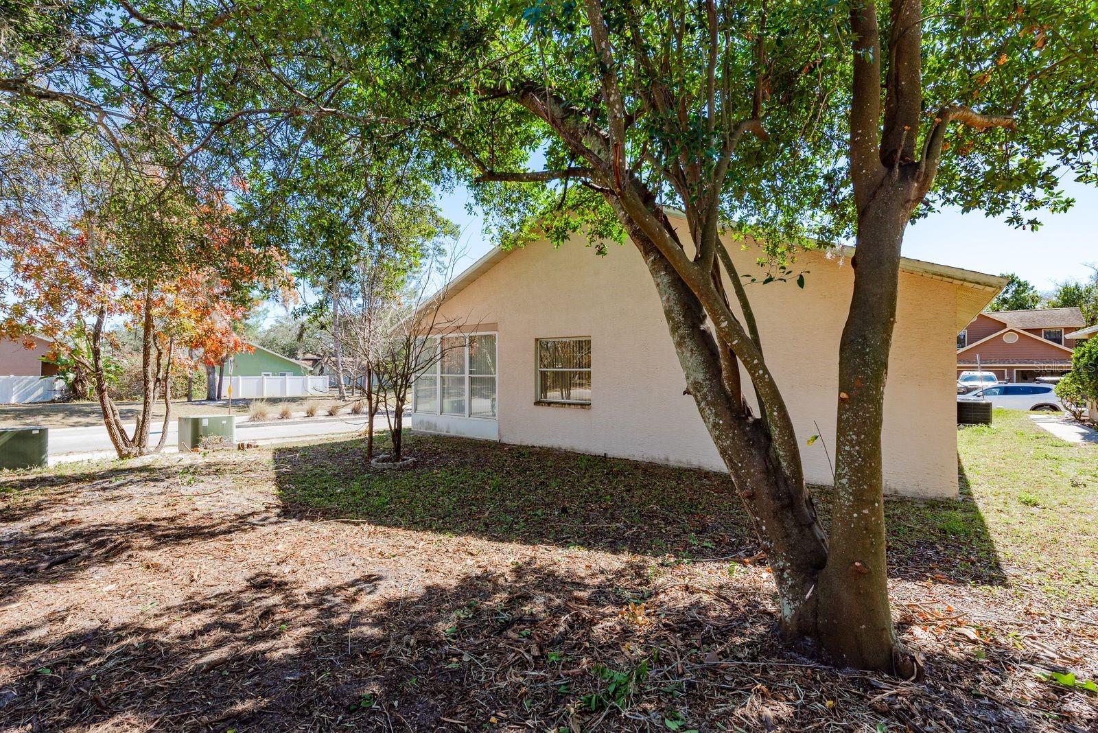 Image 29 of 31 For 10933 Belmont Drive