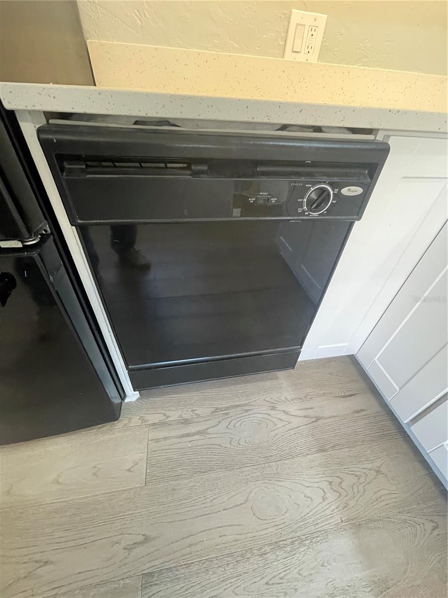 Image 10 of 49 For 5617 20th Avenue S