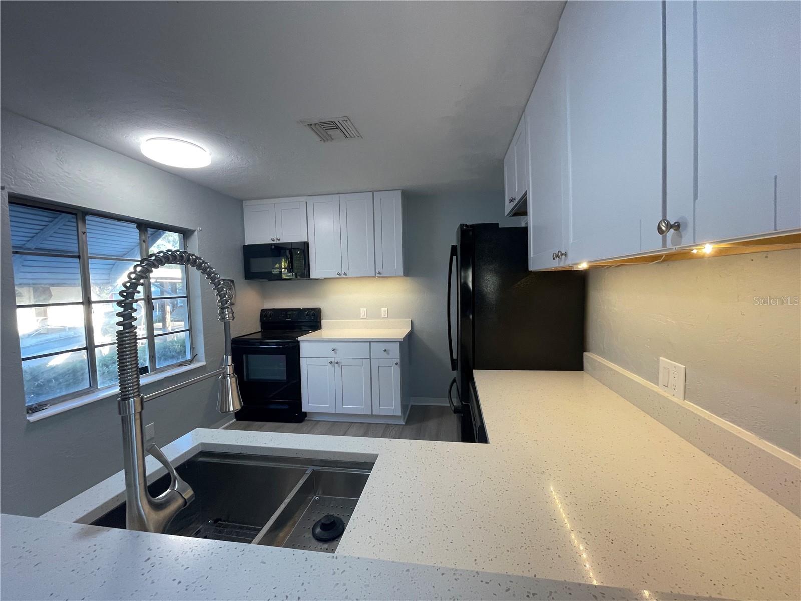 Image 13 of 49 For 5617 20th Avenue S