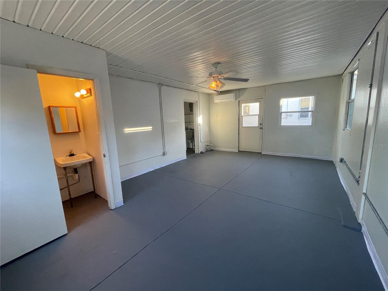 Image 35 of 49 For 5617 20th Avenue S