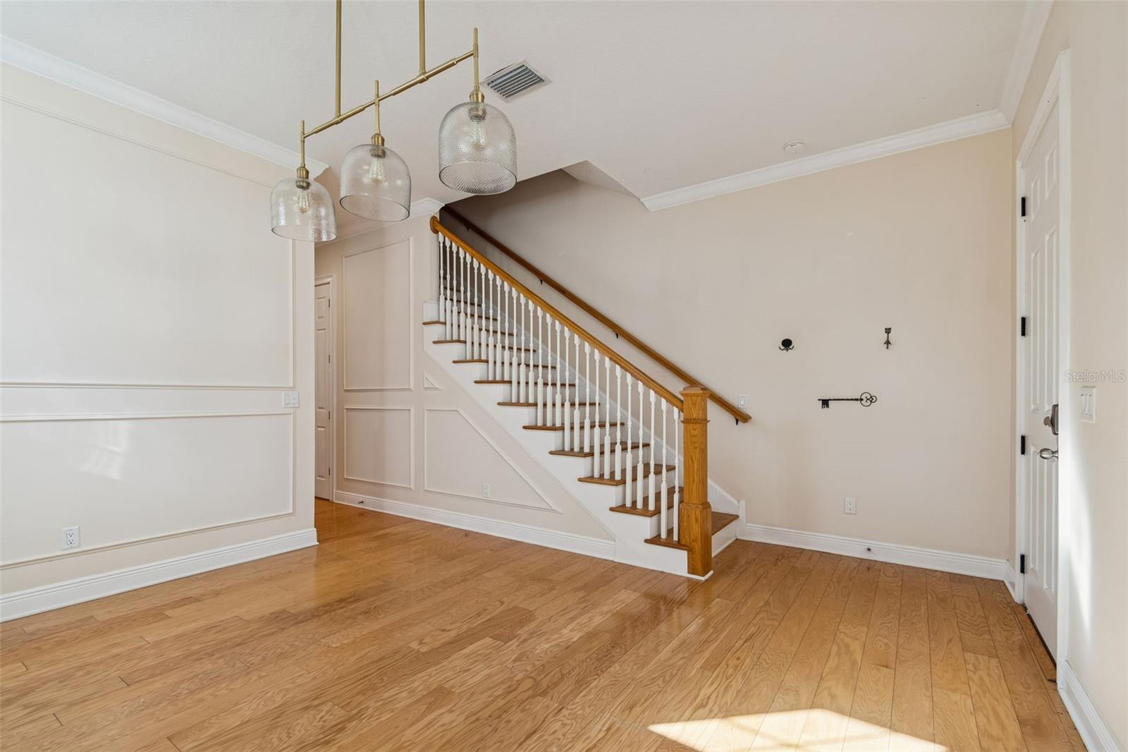 Image 11 of 72 For 3302 Iowa Avenue