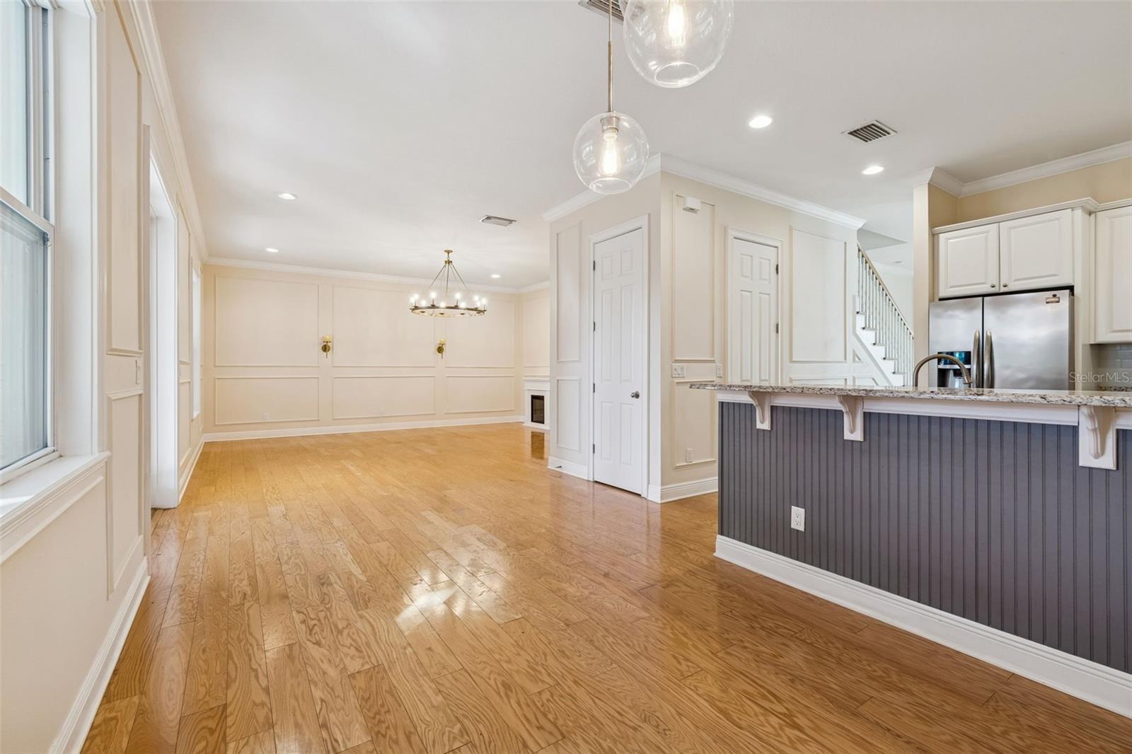 Image 18 of 72 For 3302 Iowa Avenue