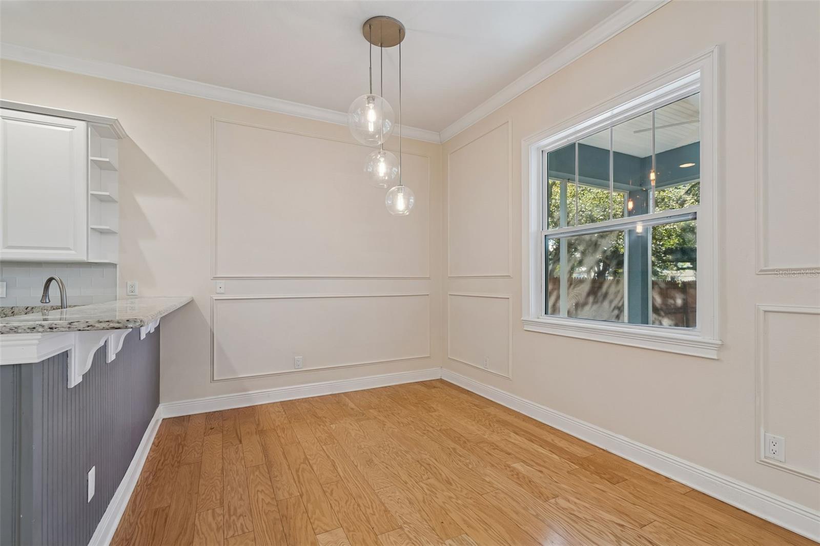 Image 19 of 72 For 3302 Iowa Avenue