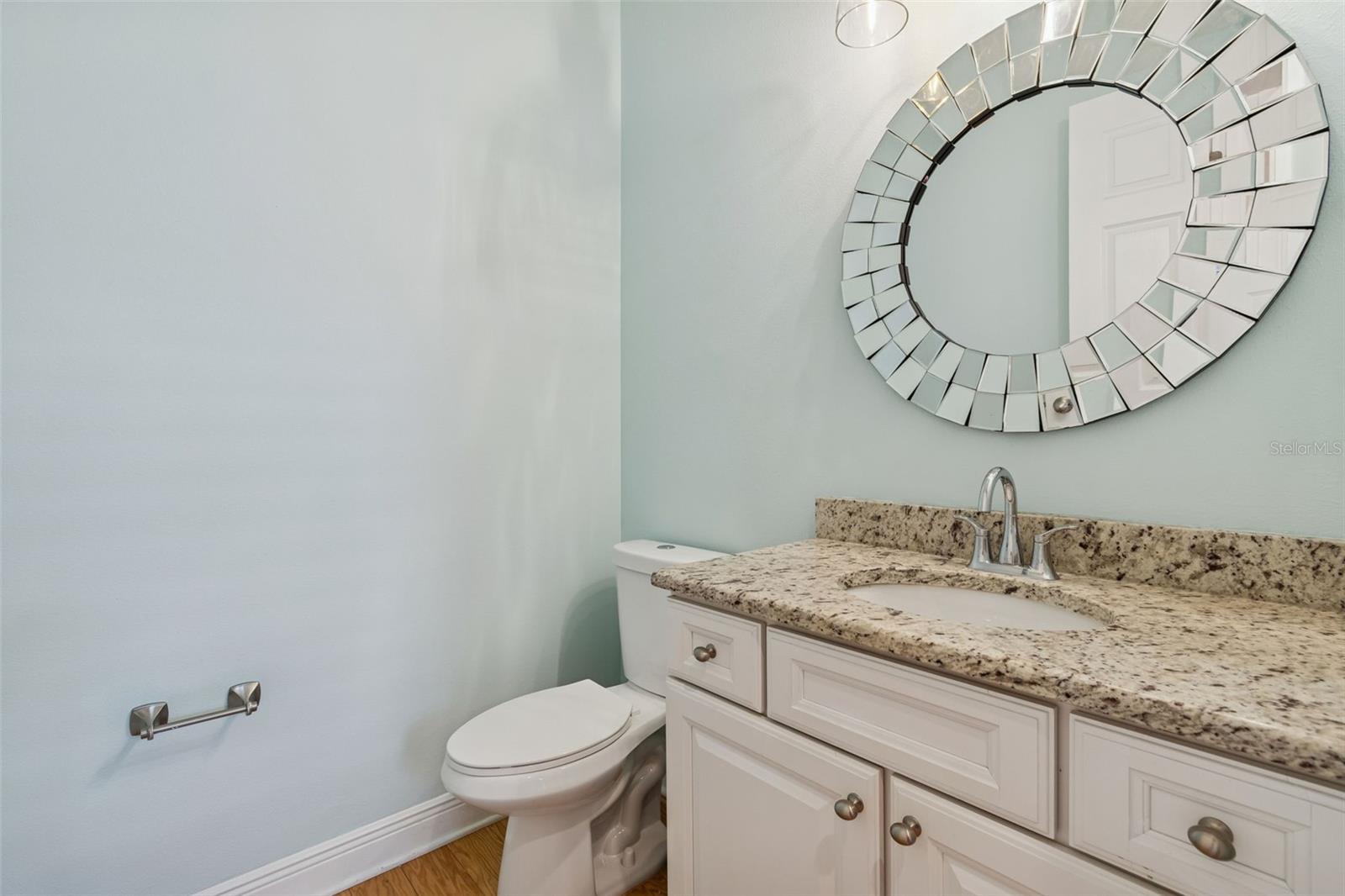 Image 29 of 72 For 3302 Iowa Avenue