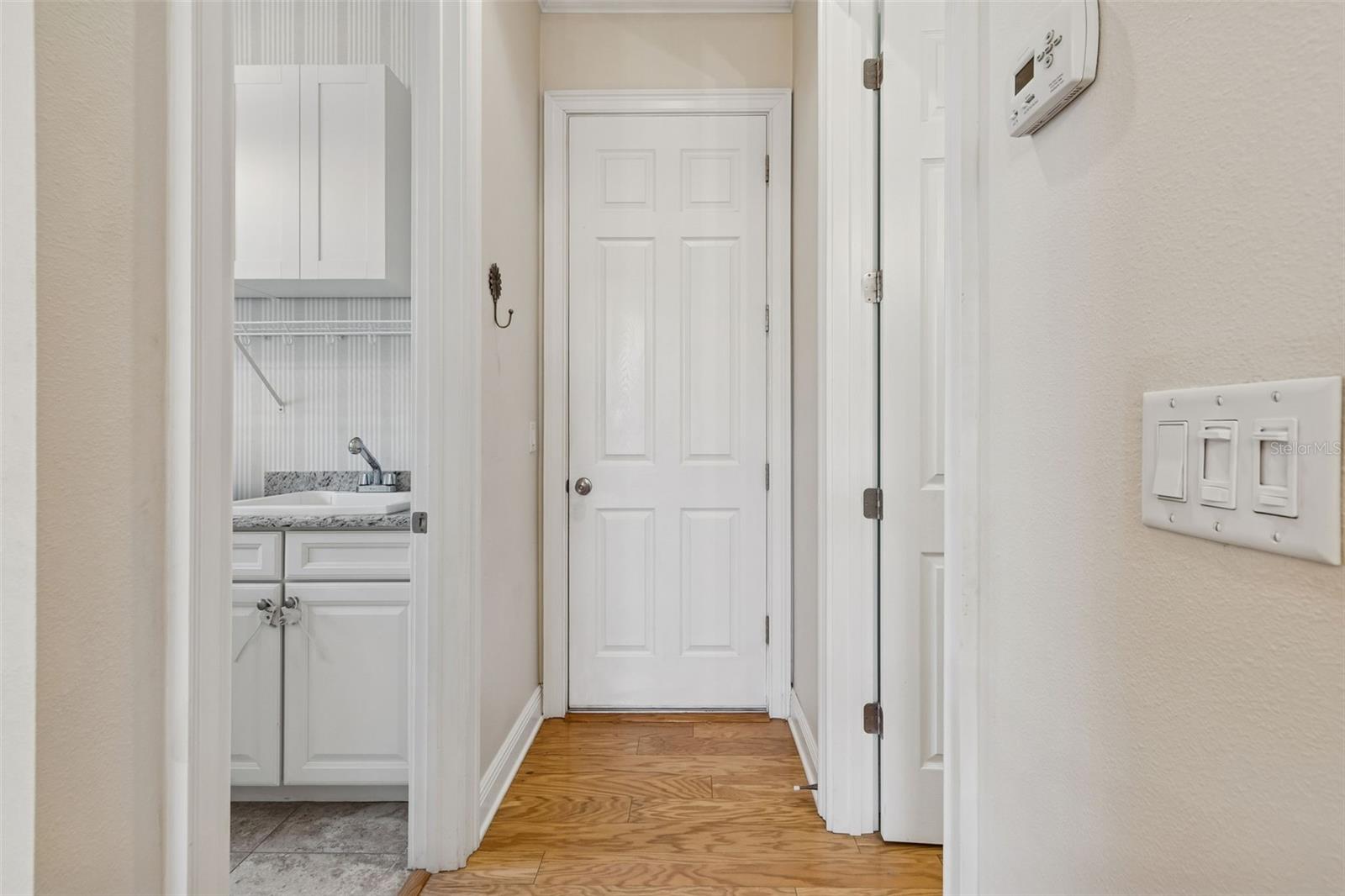 Image 32 of 72 For 3302 Iowa Avenue