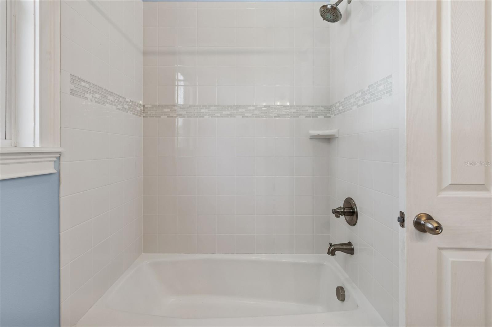 Image 54 of 72 For 3302 Iowa Avenue