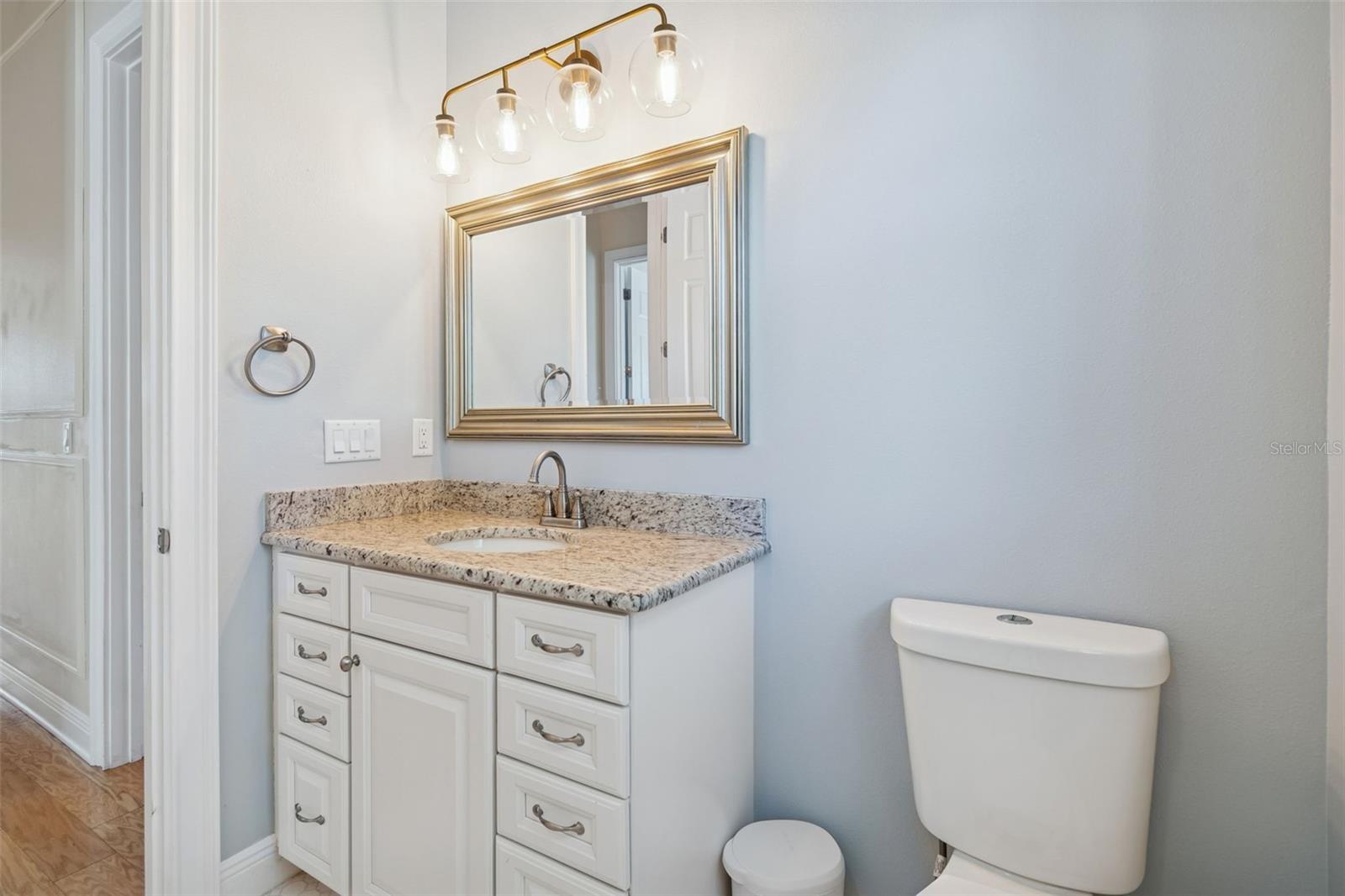 Image 55 of 72 For 3302 Iowa Avenue