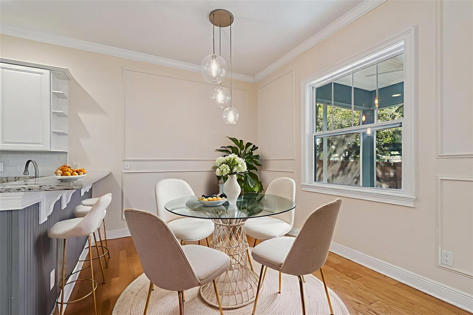 Image 6 of 72 For 3302 Iowa Avenue