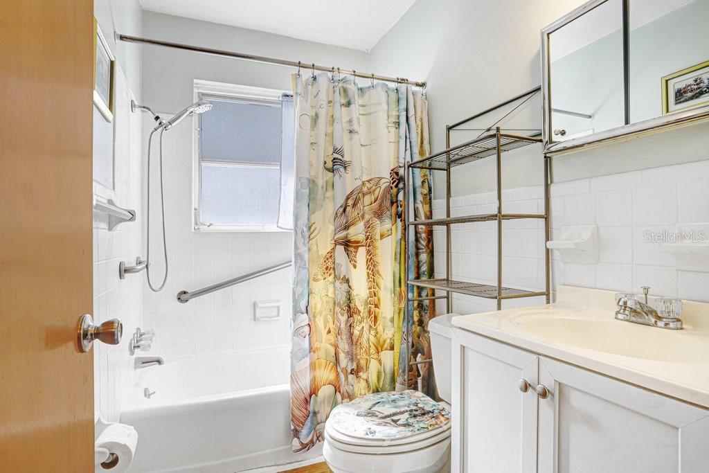 Image 14 of 36 For 4434 19th Street Circle W A&b